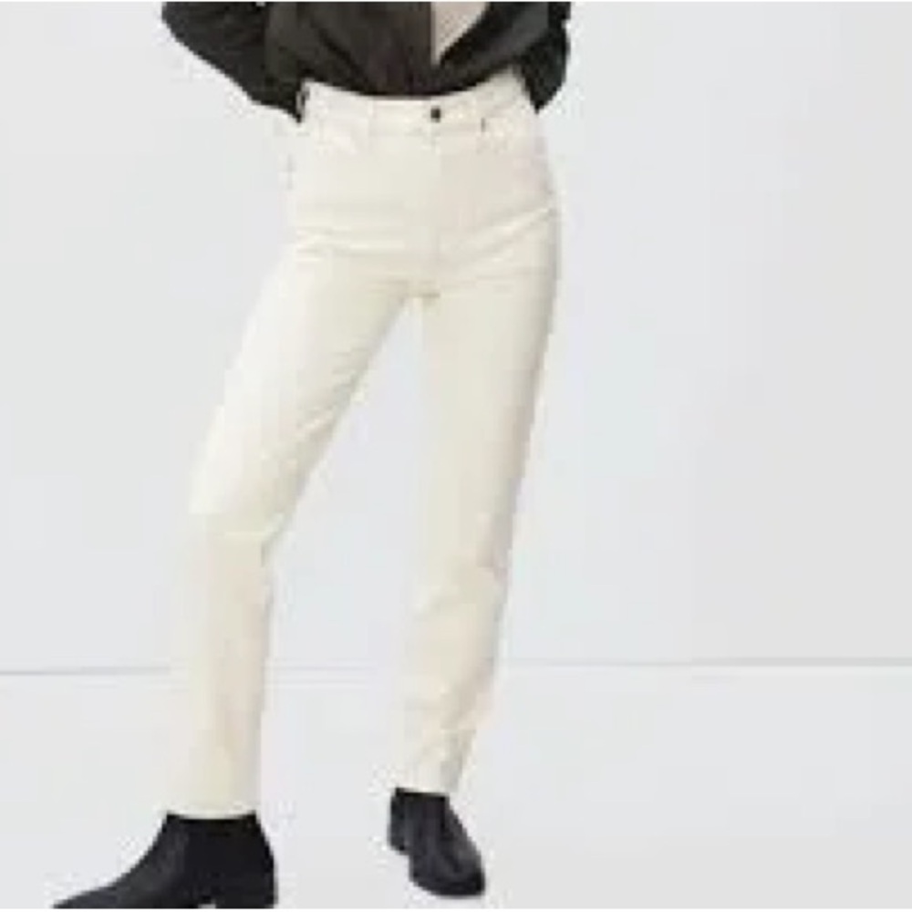 Everlane Women's Cream/white Cheeky Jeans
